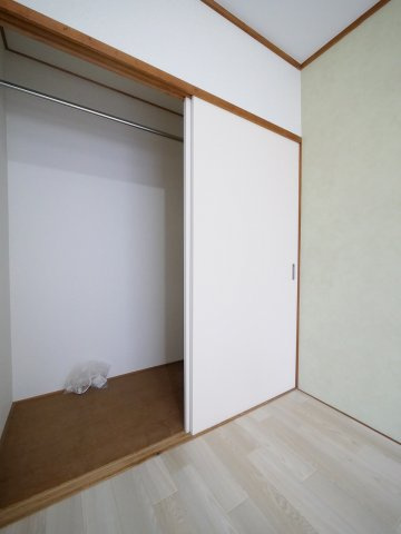 ハイツ岡町の収納