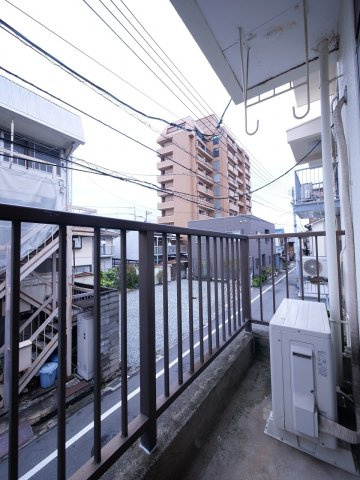ハイツ岡町のバルコニー