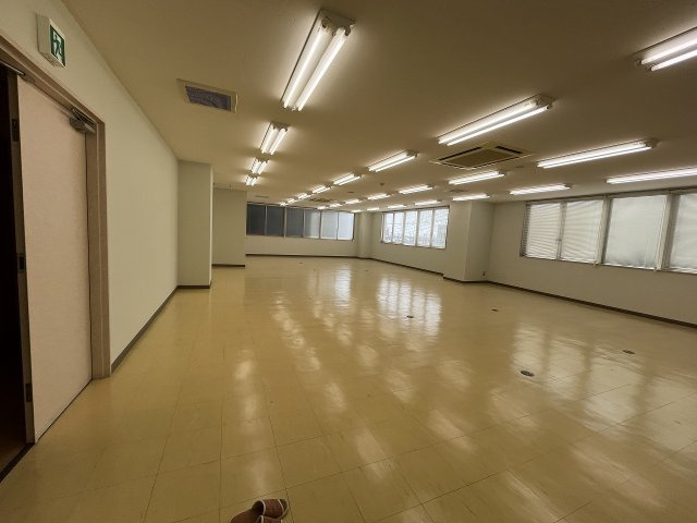 アクティブビルの内装