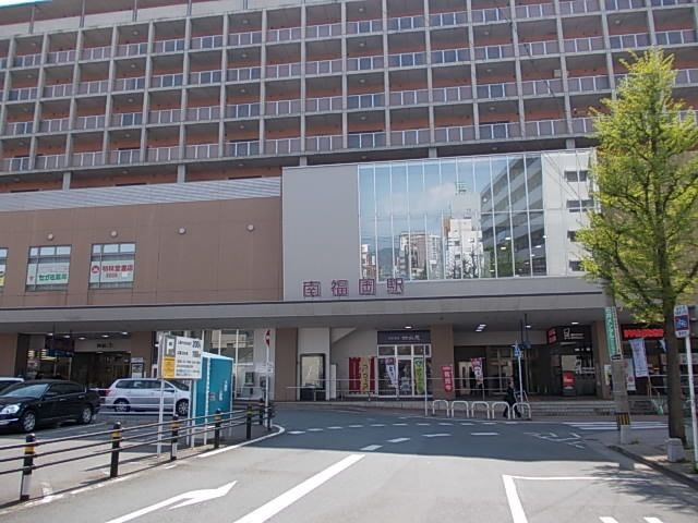 レクエルド桜並木の周辺