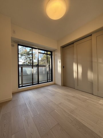 イトーピア夙川結善町の洋室|洋室約5帖のお部屋です