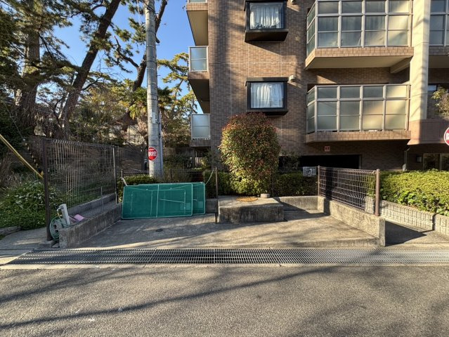 イトーピア夙川結善町のその他共用部分|ゴミ置き場です