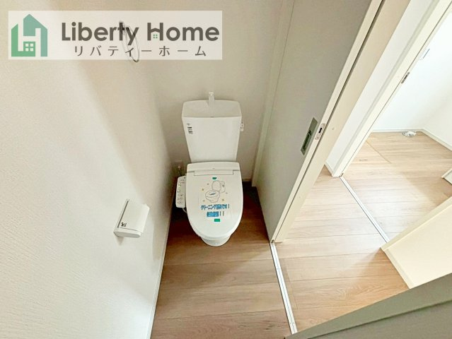 土浦市木田余1期　新築戸建　5号棟のトイレ