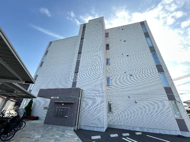 サンライズ小田部の外観