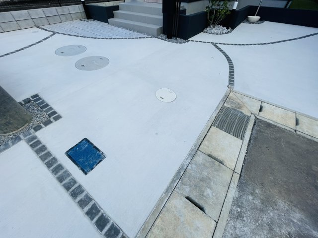 グラファーレ市川市曽谷４丁目１６期の駐車場