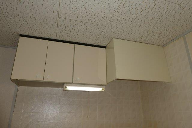 ジョイファミリー総社Bのキッチン|キッチン上収納