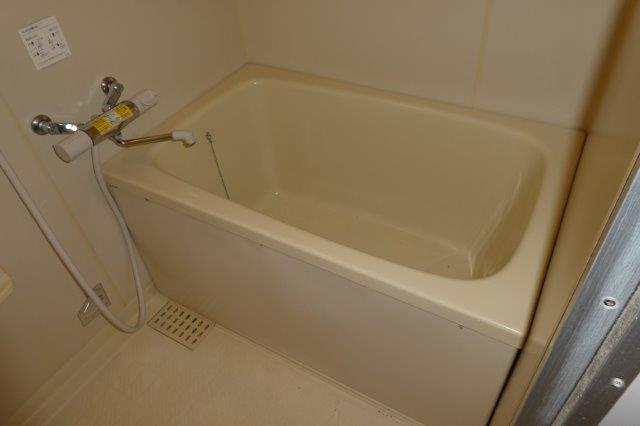 ジョイファミリー総社Bの浴室