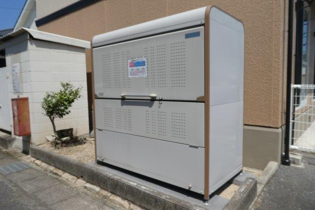 ジョイファミリー総社Bのその他共用部分|敷地内ゴミＳＴ・当番なし。