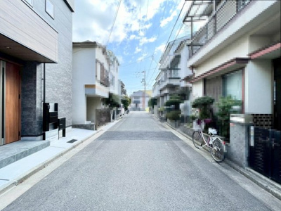【前面道路含む現地写真】 | 高槻市城南町3丁目　新築戸建