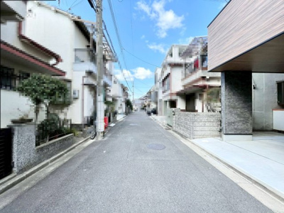 【前面道路含む現地写真】 | 高槻市城南町3丁目　新築戸建