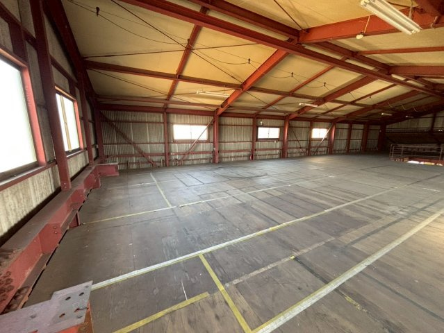 西尾市上矢田町貸倉庫の内装