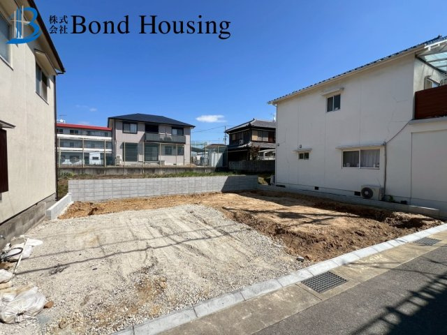 WIC２ヶ所　長期優良住宅　魚住町清水４期　新築戸建の駐車場