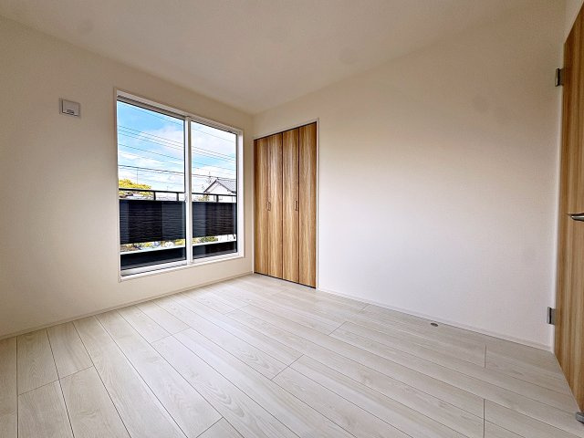 新築戸建・新築建売　郡山市安積町南長久保一丁目　安積第三小・安積第二中の洋室