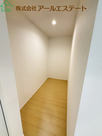加古川市東神吉町出河原　　新築戸建の収納