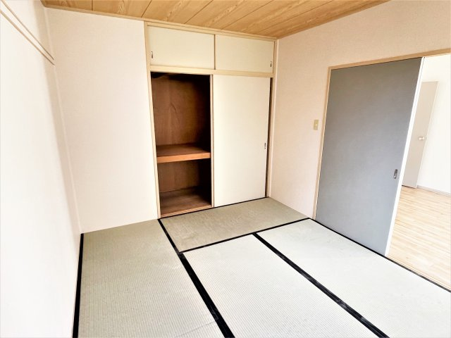 エメラルド蓮沼Aの和室