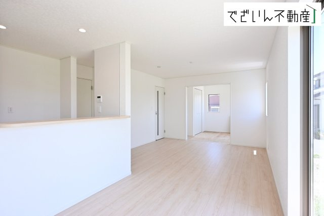 【居間・リビング】 | CRADLE GARDEN深谷市中瀬第1　新築住宅 | ≪2号棟≫
現地(2026年7月撮影)