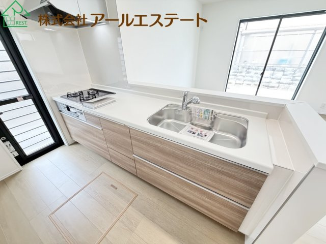 加古川市東神吉町出河原　　新築戸建のキッチン
