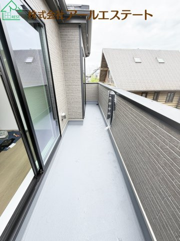 加古川市東神吉町出河原　　新築戸建のバルコニー