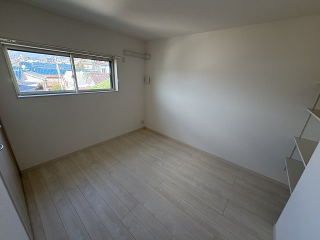 神戸市垂水区城が山５丁目のアパートの子供部屋