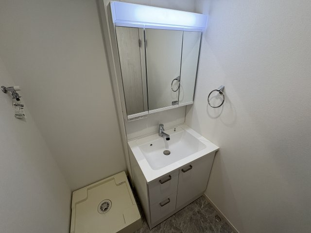 神戸市垂水区城が山５丁目のアパートの洗面所