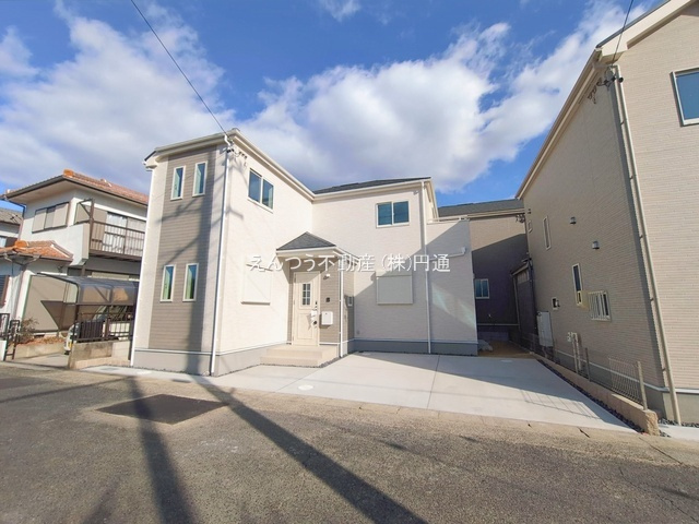 ハートフルタウン白山町5期の前面道路含む現地写真