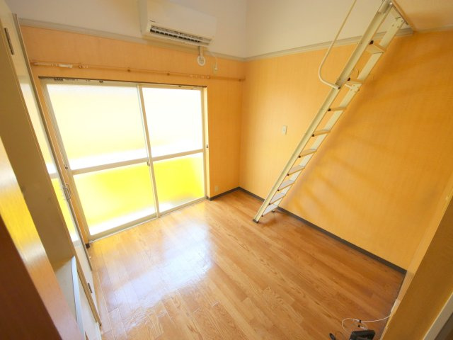 シングルモアの居間・リビング