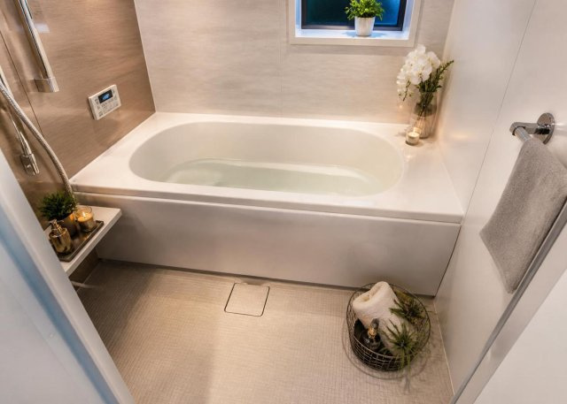 【展望】 | 眺望を気にして物件を探す場合、前面に建物が建っていないか現地で確認しましょう！前面に建物があると景色はもちろん、日当たりや風通しにも影響が出てきます。住んだ時のことを想像しながら現地見学をしましょう。