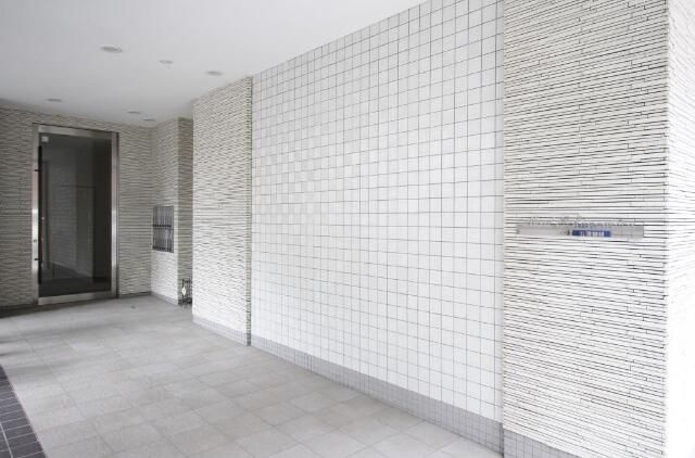 ノールお茶の水のエントランス