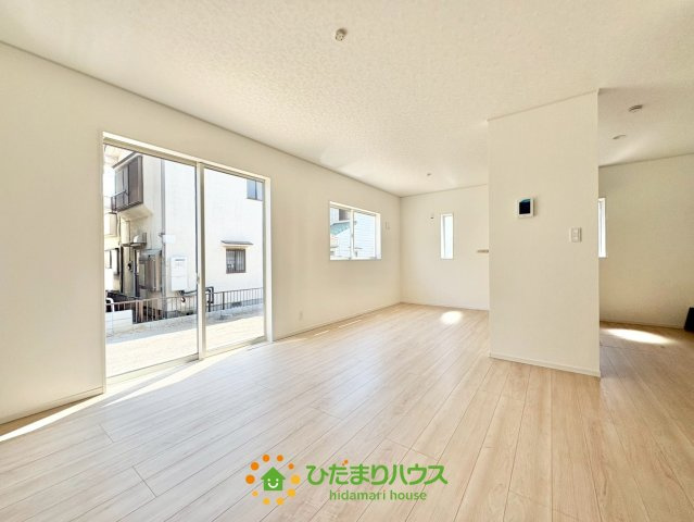 幸手市西第７　新築一戸建て　02　クレイドルガーデンの居間・リビング|2026/07/09　撮影
