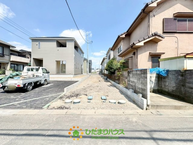幸手市西第７　新築一戸建て　02　クレイドルガーデンの前面道路含む現地写真|2026/07/09　撮影