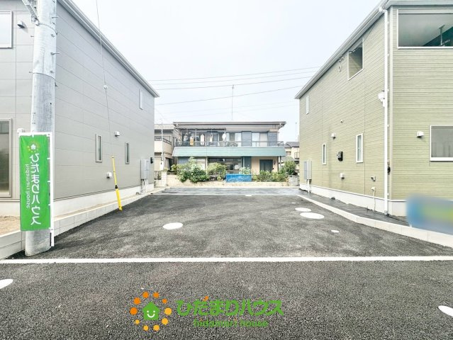 幸手市西第７　新築一戸建て　02　クレイドルガーデンの駐車場|2026/8/29　撮影