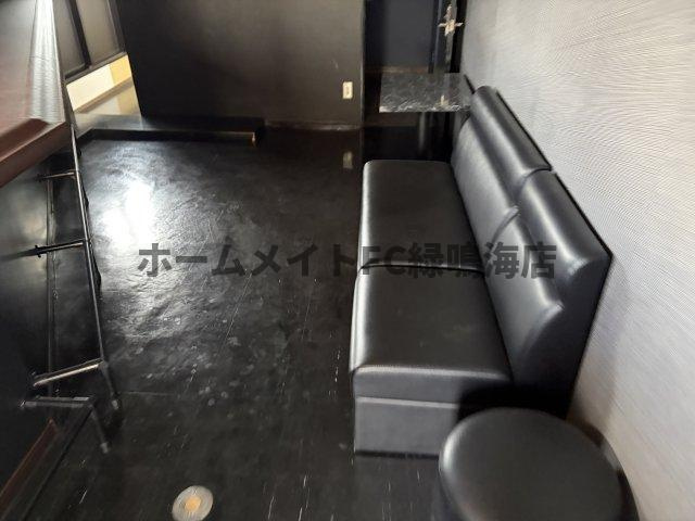 ダンディビルの内装