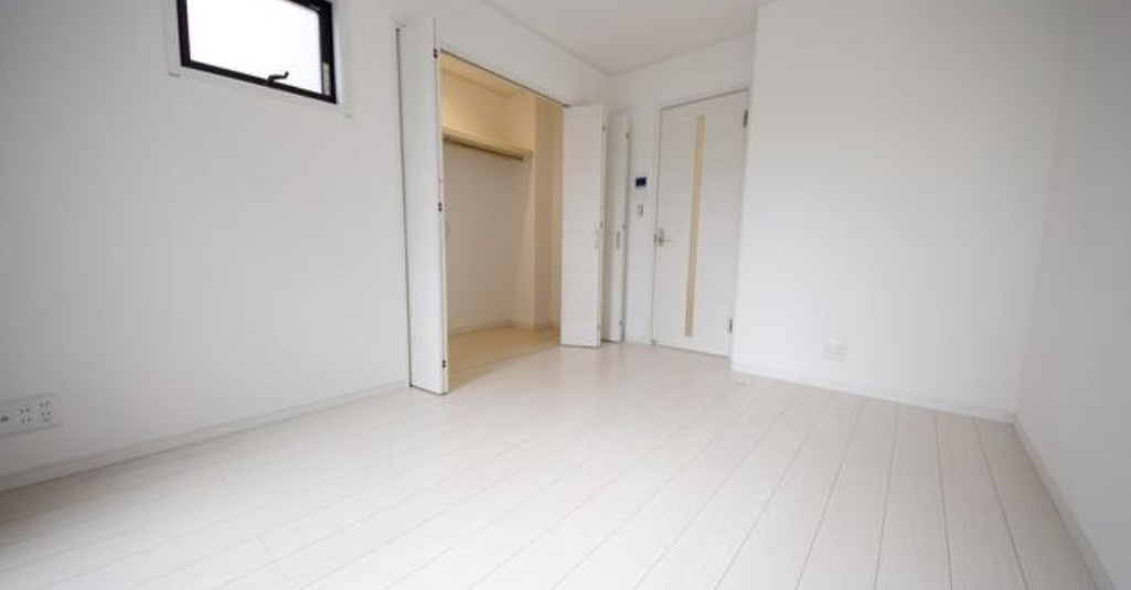 ＬＡＵＲＥＬ柴又の居間・リビング