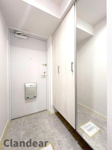 メイツ立石サウスコートの玄関|ドキドキの新生活も、安心してスタート。ぴったりの住まいを見つけませんか？クランディアが一緒に住まい選びをサポートします‼　まずは、お気軽にお問合せください　＃クランディア