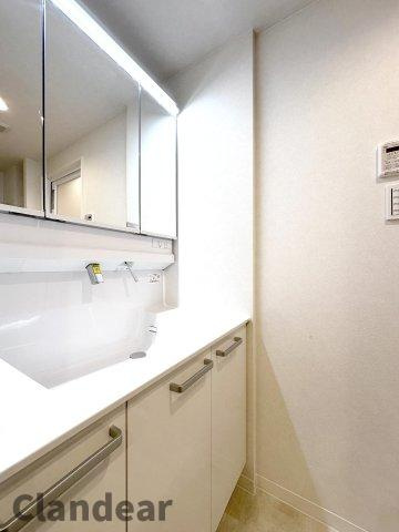 メイツ立石サウスコートの独立洗面台|ドキドキの新生活も、安心してスタート。ぴったりの住まいを見つけませんか？クランディアが一緒に住まい選びをサポートします‼　まずは、お気軽にお問合せください　＃クランディア