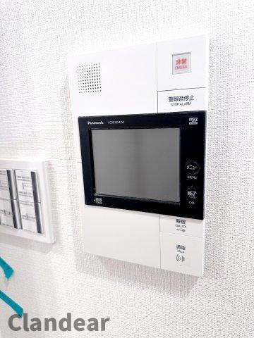 メイツ立石サウスコートの防犯設備|ドキドキの新生活も、安心してスタート。ぴったりの住まいを見つけませんか？クランディアが一緒に住まい選びをサポートします‼　まずは、お気軽にお問合せください　＃クランディア