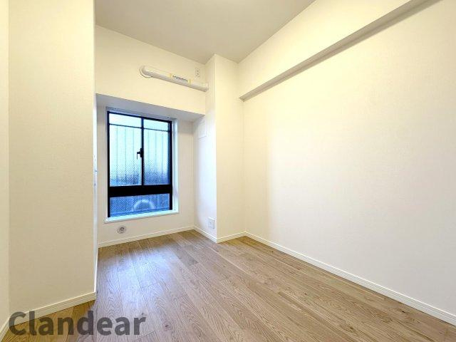 メイツ立石サウスコートの洋室|ドキドキの新生活も、安心してスタート。ぴったりの住まいを見つけませんか？クランディアが一緒に住まい選びをサポートします‼　まずは、お気軽にお問合せください　＃クランディア