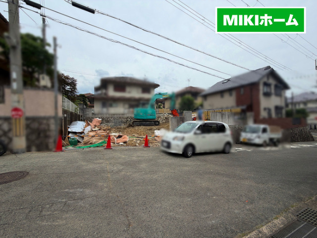 箕面市粟生新家５丁目　土地の前面道路含む現地写真|2026/6/16撮影