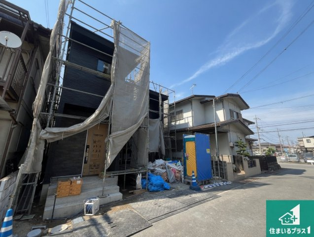 加古川市尾上町口里　第11期　新築一戸建ての前面道路含む現地写真|周辺は落ち着いた街並みの住宅地！子育てがしやすい住環境です！まだ未完成ですが、現地でしかわからない事もございます。是非一度ご覧ください。