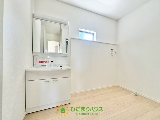 幸手市西第７　新築一戸建て　03　クレイドルガーデンの独立洗面台|2026/07/09　撮影