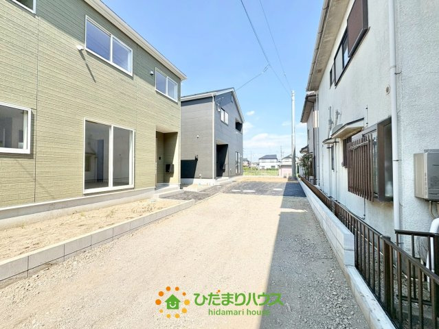 幸手市西第７　新築一戸建て　03　クレイドルガーデンの前面道路含む現地写真|2026/07/09　撮影