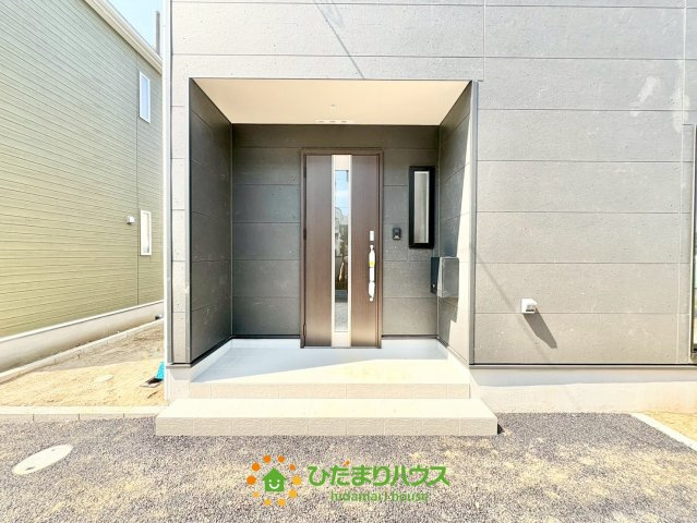 幸手市西第７　新築一戸建て　03　クレイドルガーデンの玄関|2026/07/09　撮影