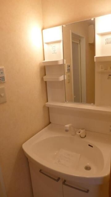 ディアコートジュリーの洗面所