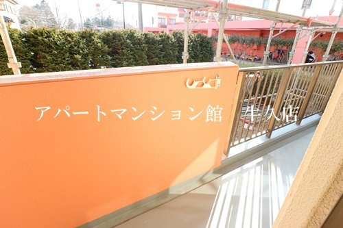牛久ロイヤルレジデンスDⅠ型のバルコニー