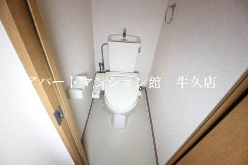 牛久ロイヤルレジデンスDⅠ型のトイレ