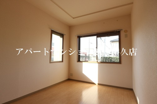 牛久ロイヤルレジデンスDⅠ型の洋室