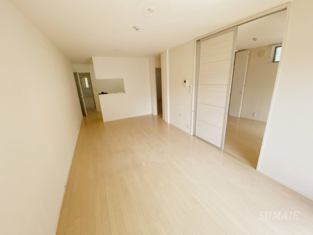 ラ・ソレイユの居間・リビング|広々リビング☆