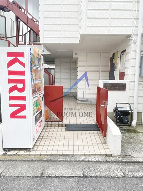 ホワイトシャトル柿の木坂のエントランス|エントランスです。