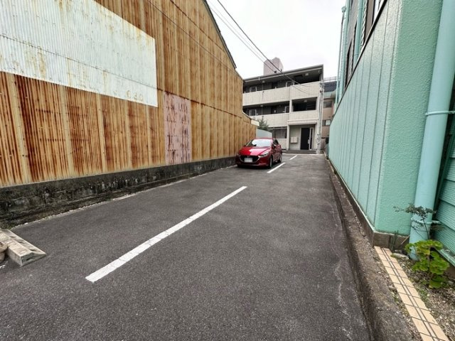 ベルエア　御器所の駐車場