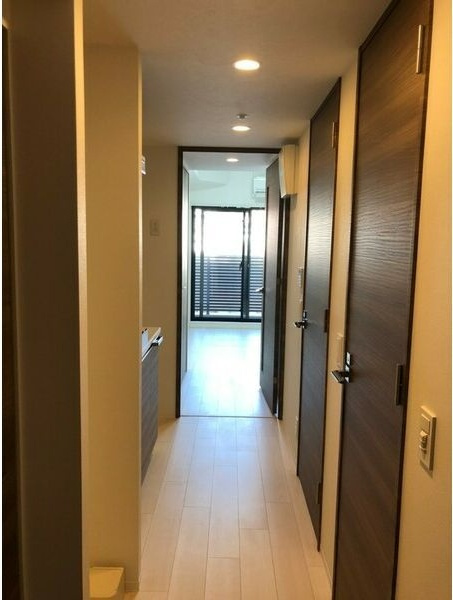 メイクス矢場町の玄関